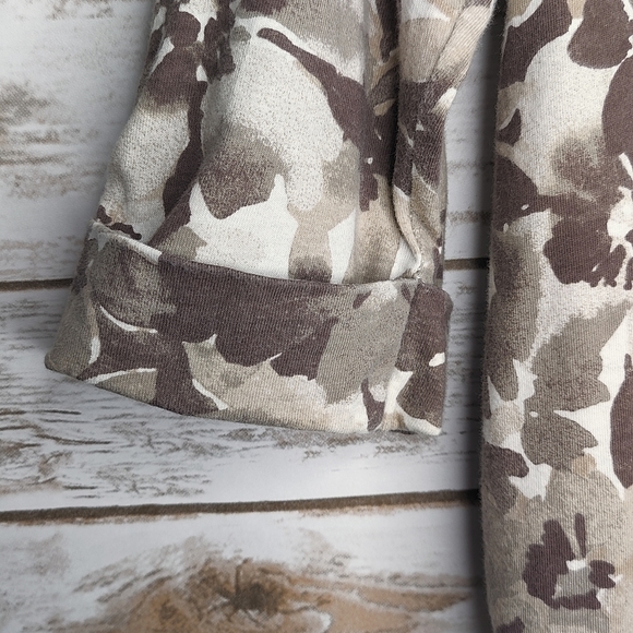 ✨3/$15✨ Studio Works Women's Floral Top Petite Small - Picture 5 of 9